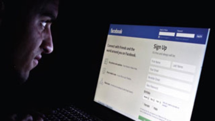Robo de identidad en facebook