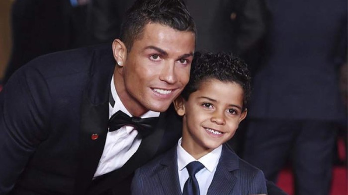 Cristiano Ronaldo planea abandonar Real Madrid: Lo tengo decidido Cristiano Ronaldo planea abandonar Real Madrid: Lo tengo decidido