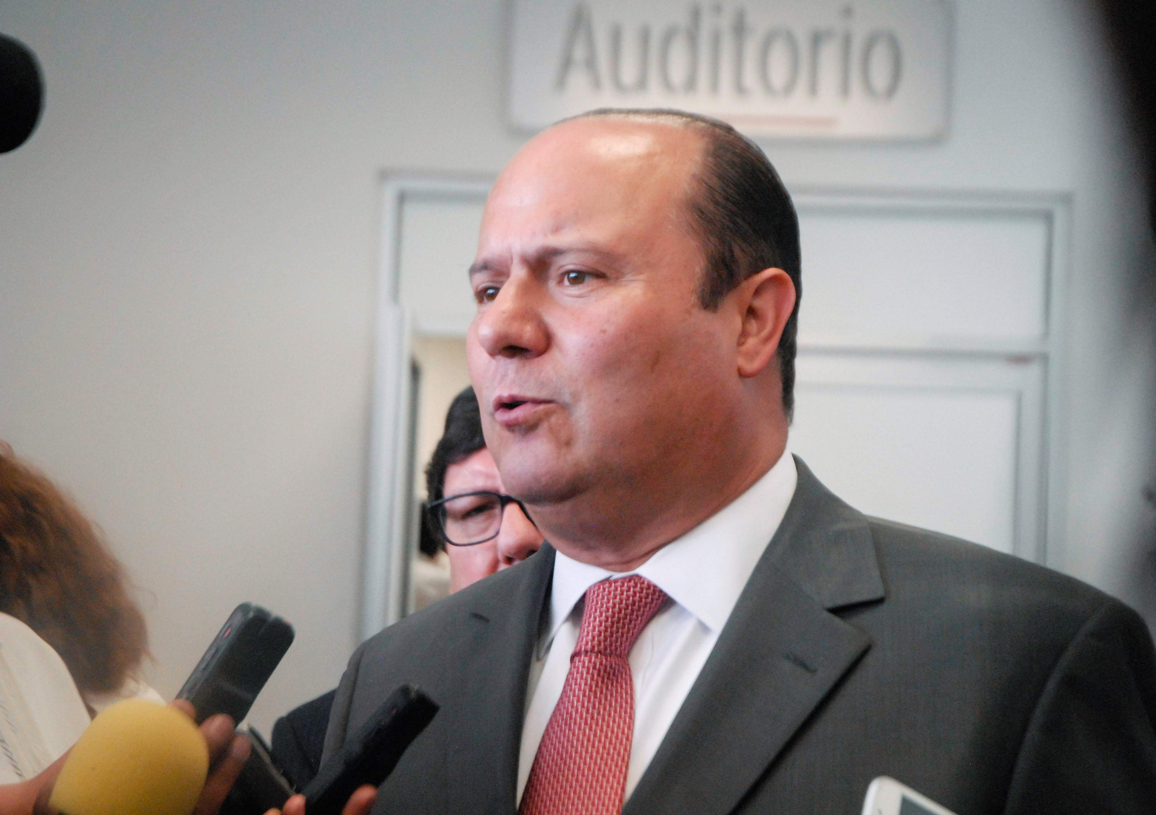 Gobernador cesar duarte 02