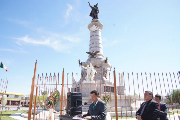 Conmemoran aniversario luctuoso de Benito Juárez