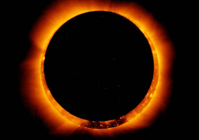 Sigue aqui la transmisio n en vivo del eclipse solar