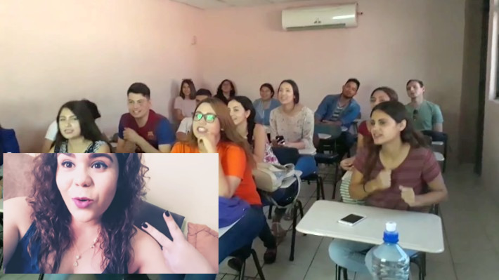 La chona en ingles viral