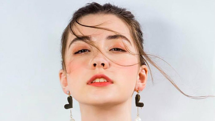 Joven modelo rusa muere tras trabajar 13 horas en pasarela — China