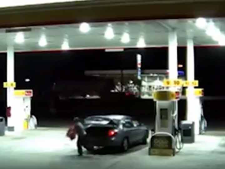 Así escapó secuestrada de cajuela en EU Así escapó secuestrada de cajuela en EU