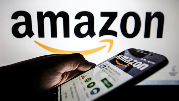 Donald Trump arremete contra Amazon y Jeff Bezos