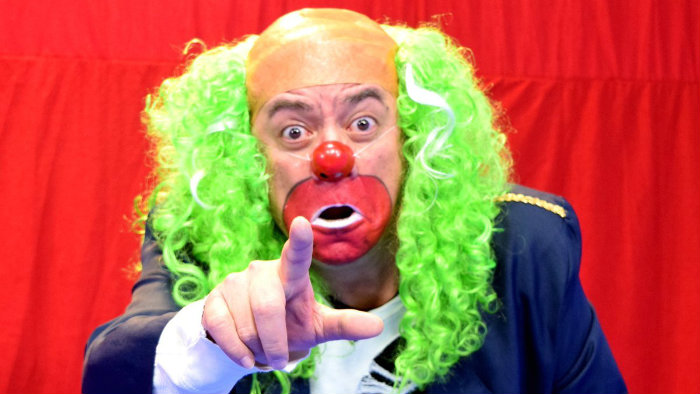 Brozo está de regreso para dar las noticias en nuevo programa