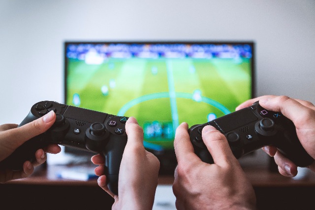 Jugar a videojuegos y aprender ingles a9a4