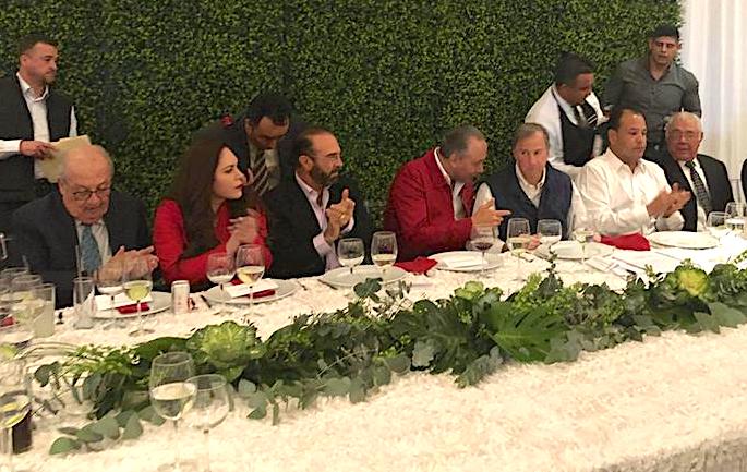 Meade con empresarios