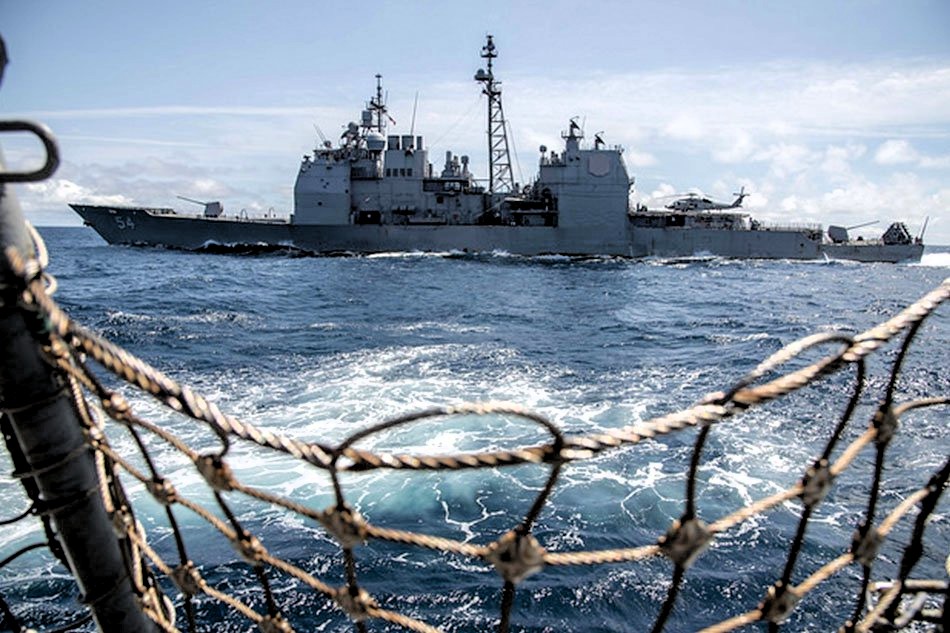 China responde a barcos de EU; envía buques y aviones