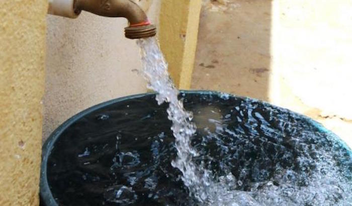 Chorro de agua