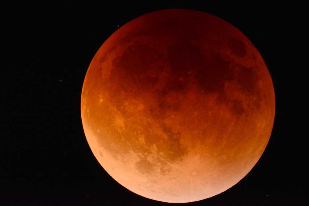 El eclipse lunar más largo del siglo XXI