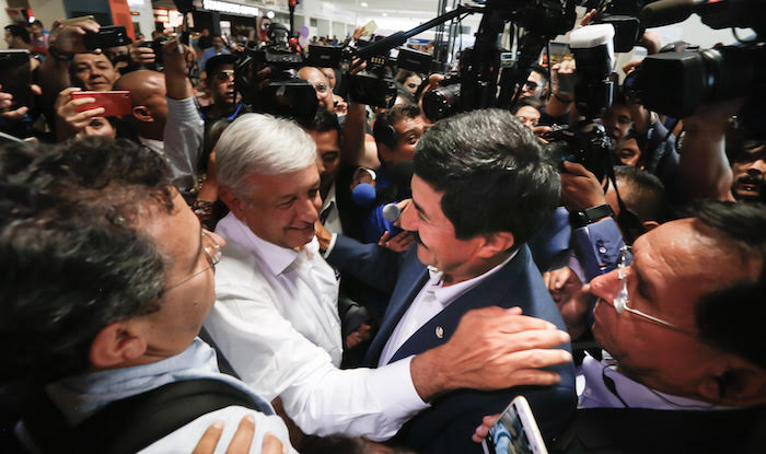 Corral amlo