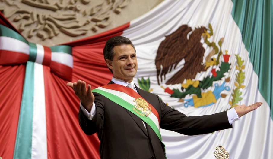 Enrique pena toma protesta presidente