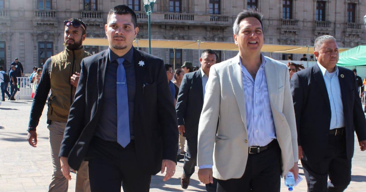 Cesar peniche y aparicio