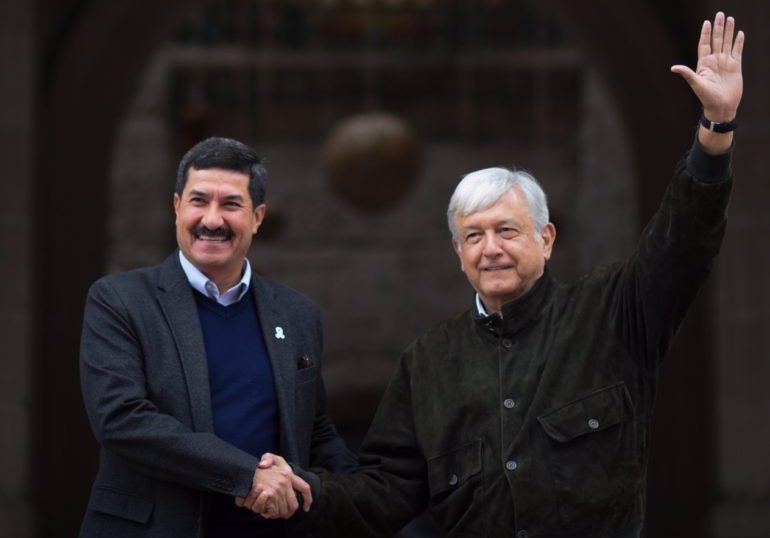 Amlo y corral