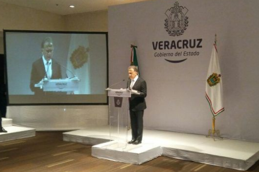 Primeros pagos a magisterio saldrían el 15 de diciembre: Yunes