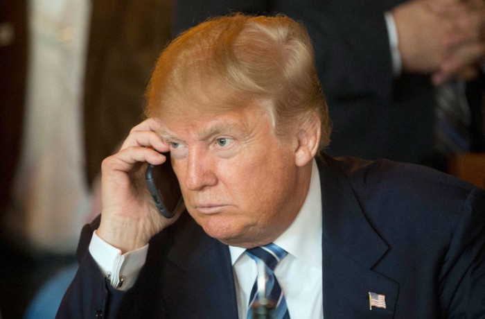 Tyrump telefono