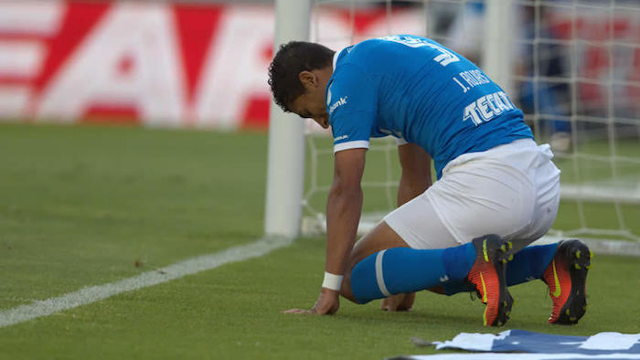 Cruz azul descenso